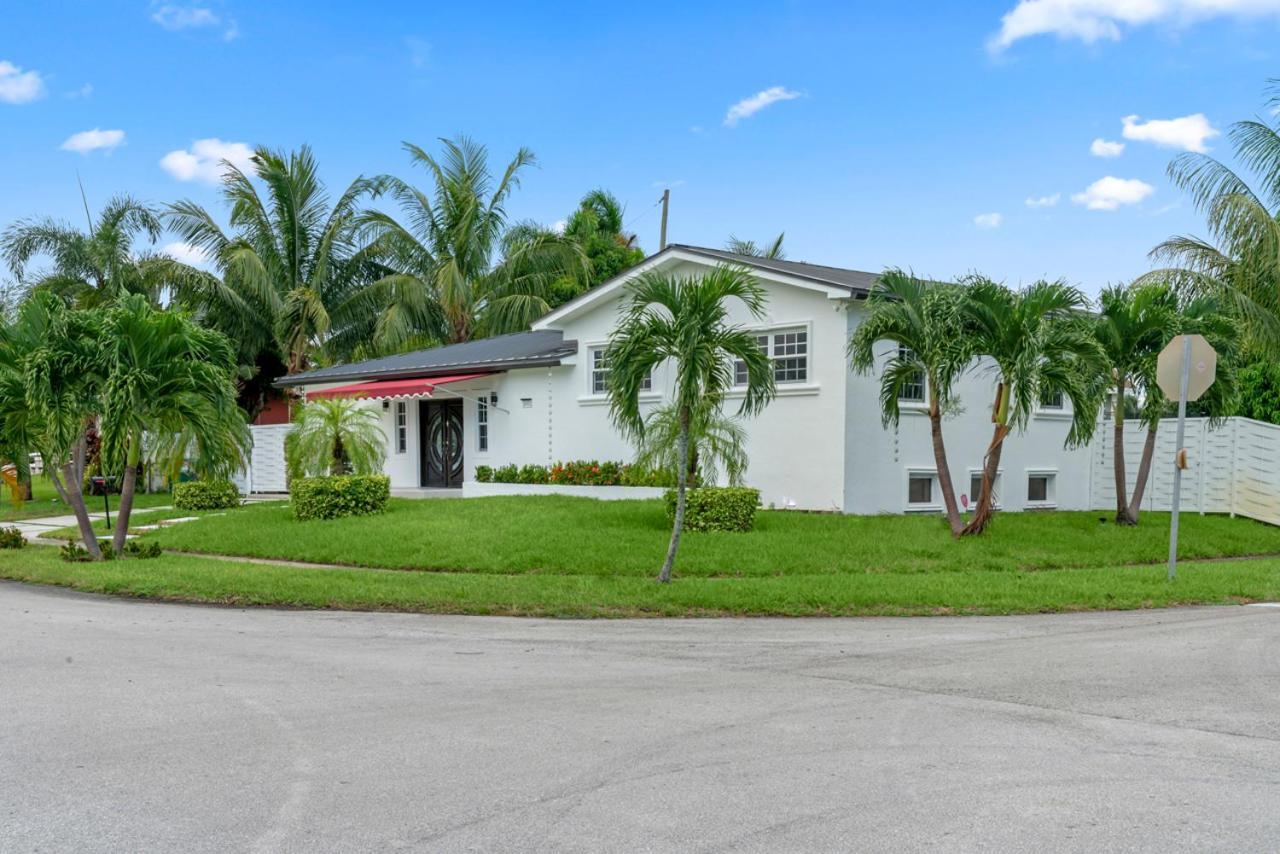 Miami Fun Home With Pool & Games L30 Exteriör bild